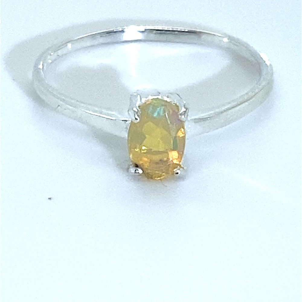 Welo Opal .38ct Platinum Solid Silver Ring